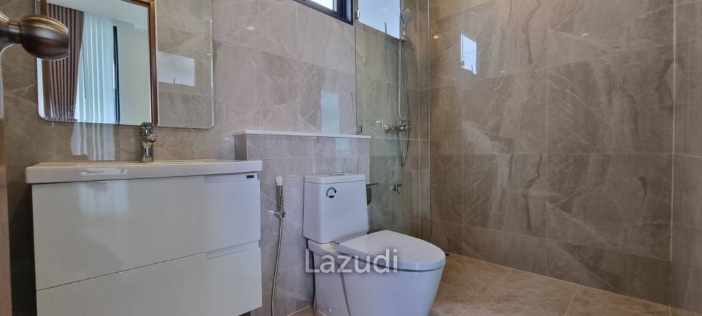 5 Beds 6 Baths 419 SQ.M. Brand New Villa Huay Yai