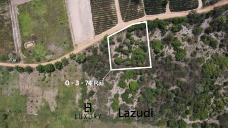 Expansive 374 Sq.Wa. Freehold Land in Scenic Hin Lek Fai Close to Bypass