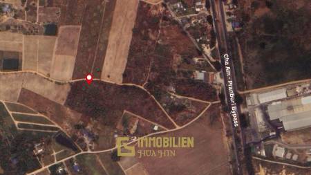 Ausgedehntes 374 Sq.Wa. ( 1.496 qm) Grundstück in Hin Lek Fai in der Nähe der Umgehungsstraße