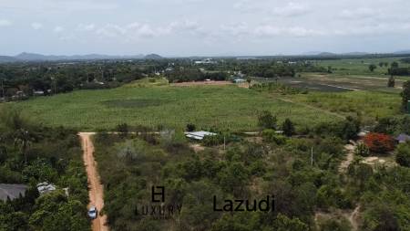 Expansive 374 Sq.Wa. Freehold Land in Scenic Hin Lek Fai Close to Bypass