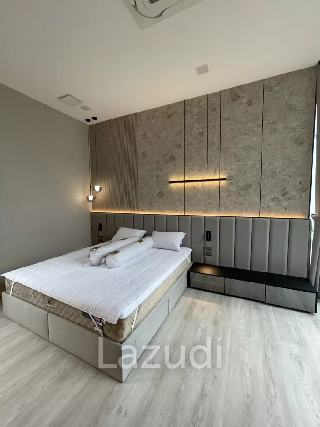4 Bed 5 Bath 421 SQ.M VIVE2 Krungthep Kreetha