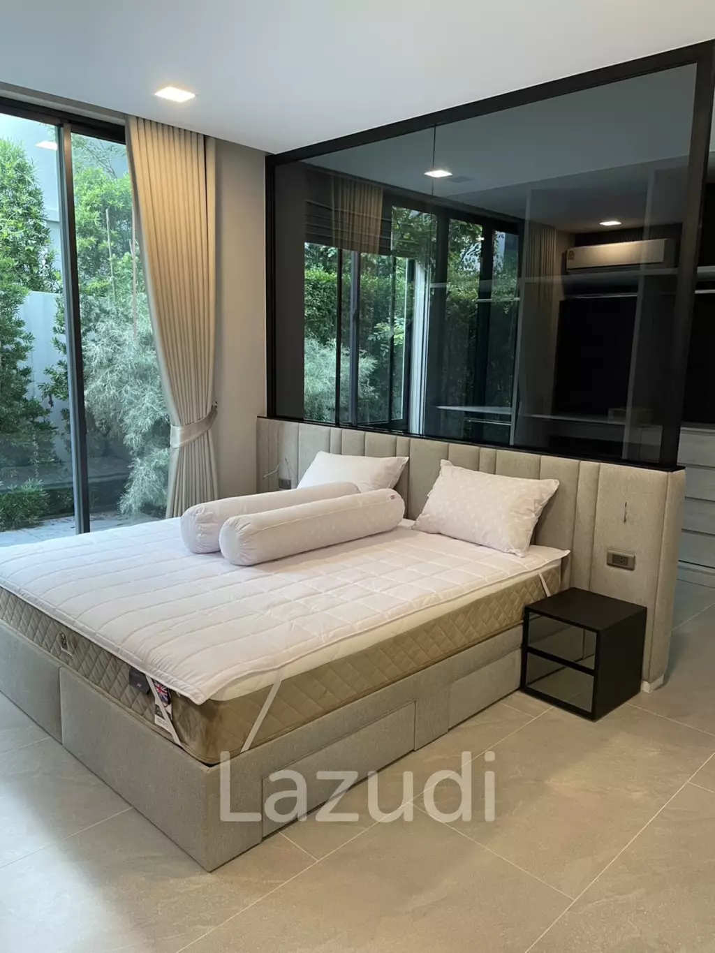 4 Bed 5 Bath 421 SQ.M VIVE2 Krungthep Kreetha