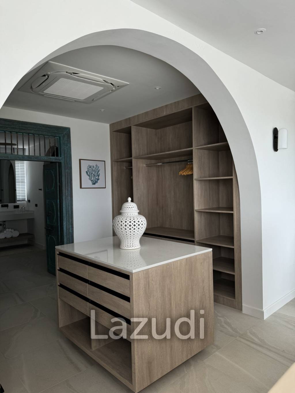 3-Bedroom Pool Villa with Chalong Bay View