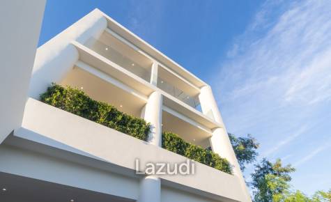 3-Bedroom Pool Villa with Chalong Bay View