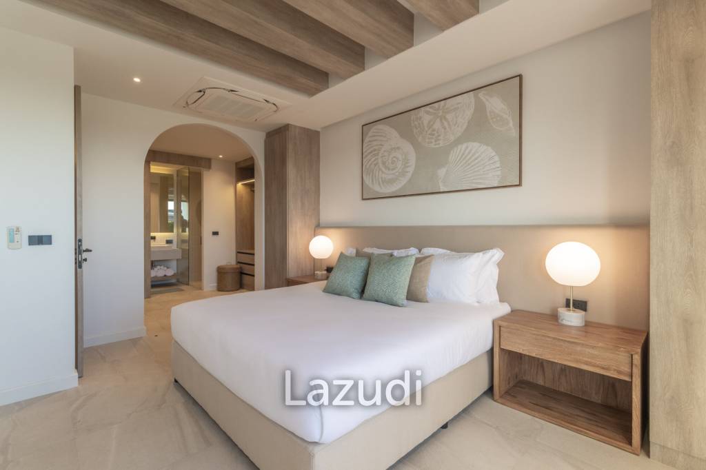 3-Bedroom Pool Villa with Chalong Bay View