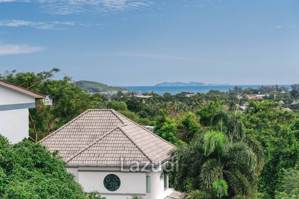 3-Bedroom Pool Villa with Chalong Bay View