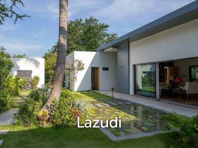 OMDOMUS: 5 Bed Solar Pool Villa on 2000 sqm Land Plot over looking large lake