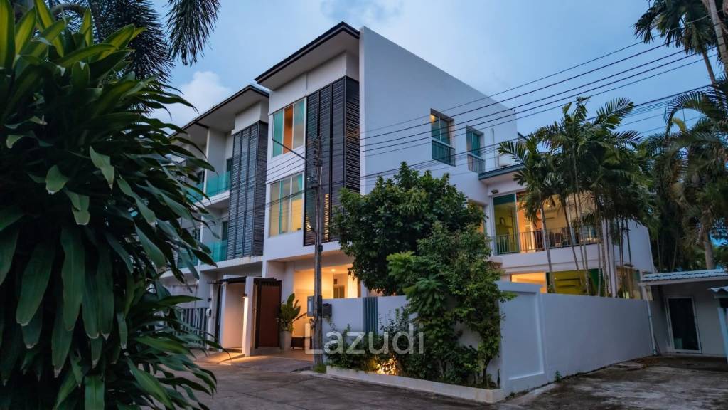 4-Bedroom Pool Villa For Rent In Chalong