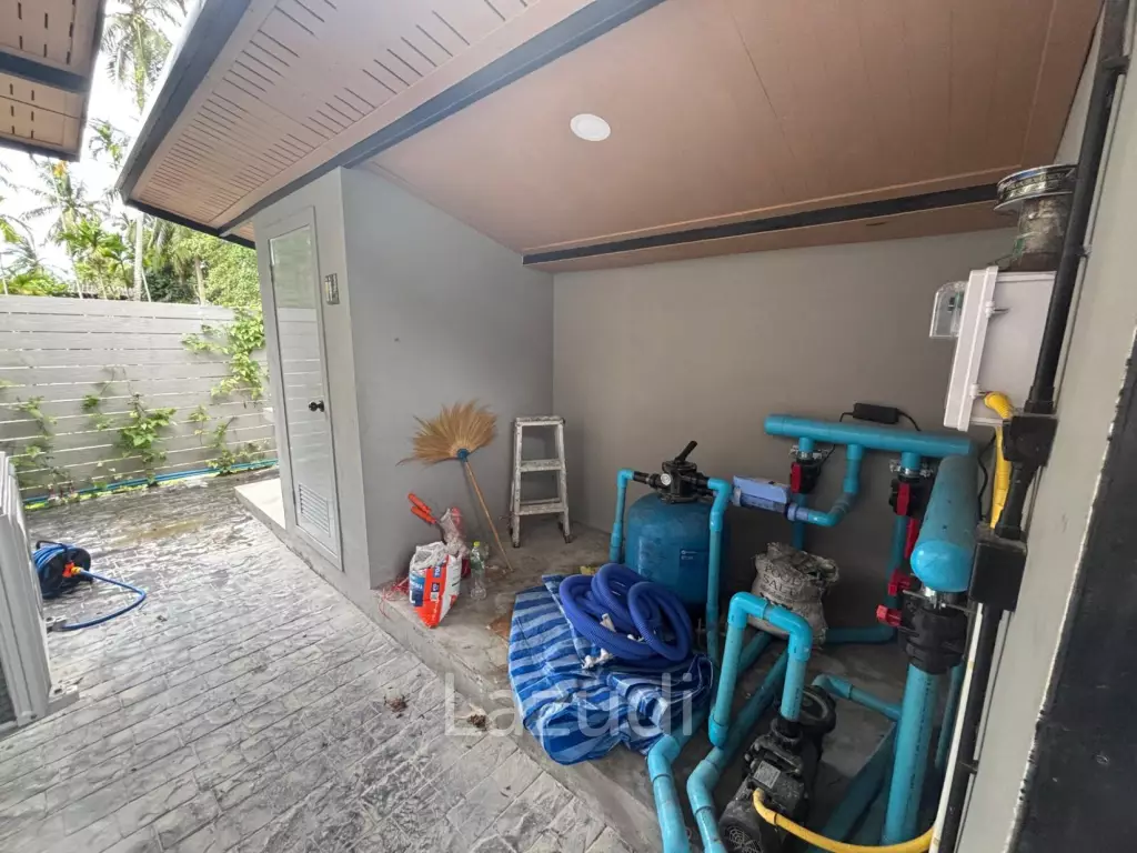 Brand New 3-Bedroom Pool Villa on Lush Land in Central Koh Phangan