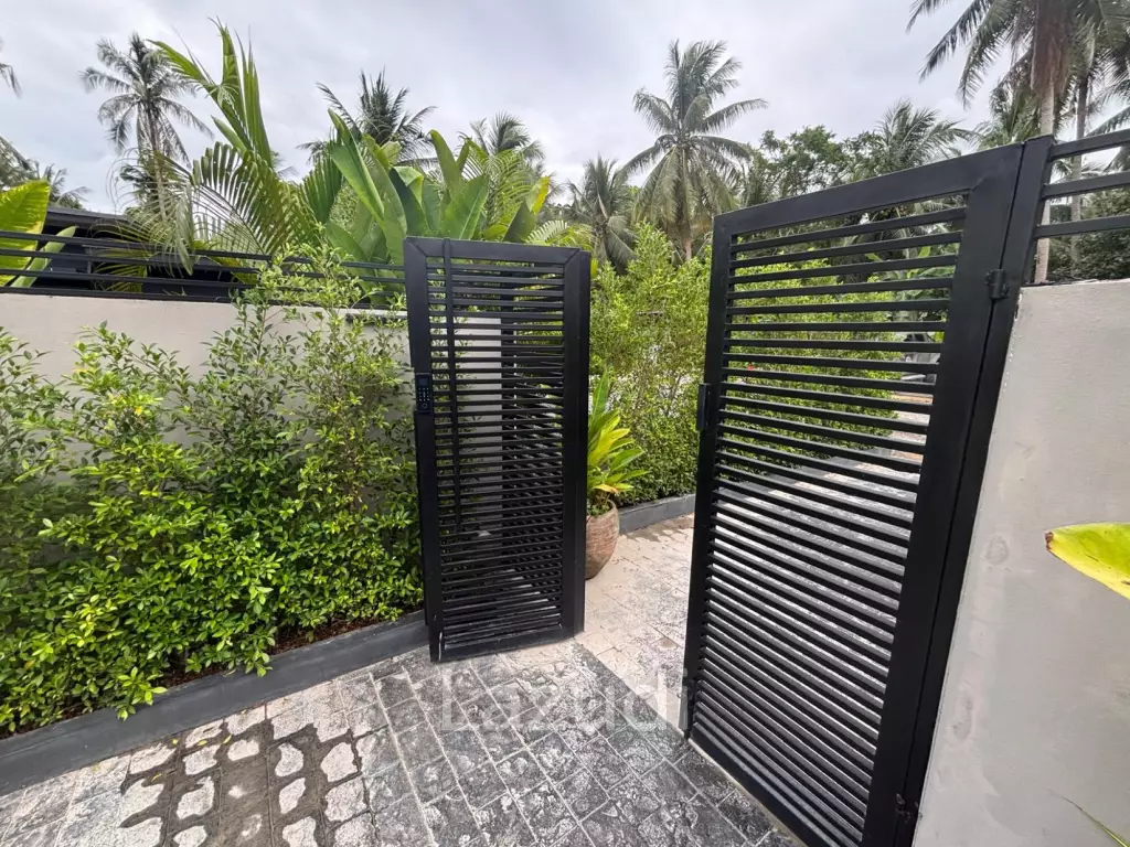 Brand New 3-Bedroom Pool Villa on Lush Land in Central Koh Phangan