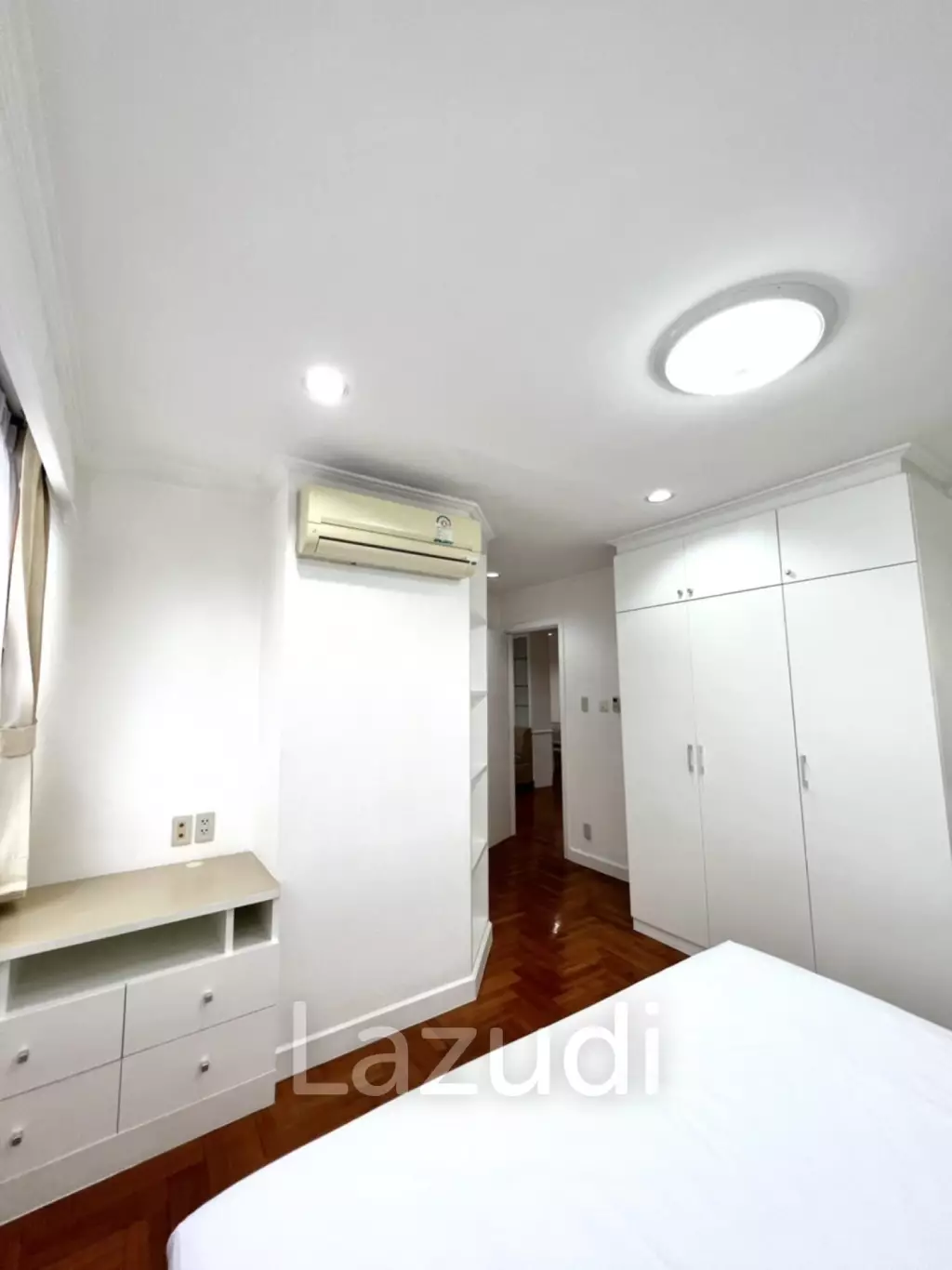 2 Bedroom 1 Bathroom Condo 85 Sqm. at Acadamia Grand Tower