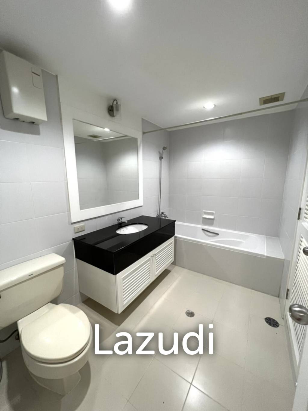 2 Bedroom 1 Bathroom Condo 85 Sqm. at Acadamia Grand Tower