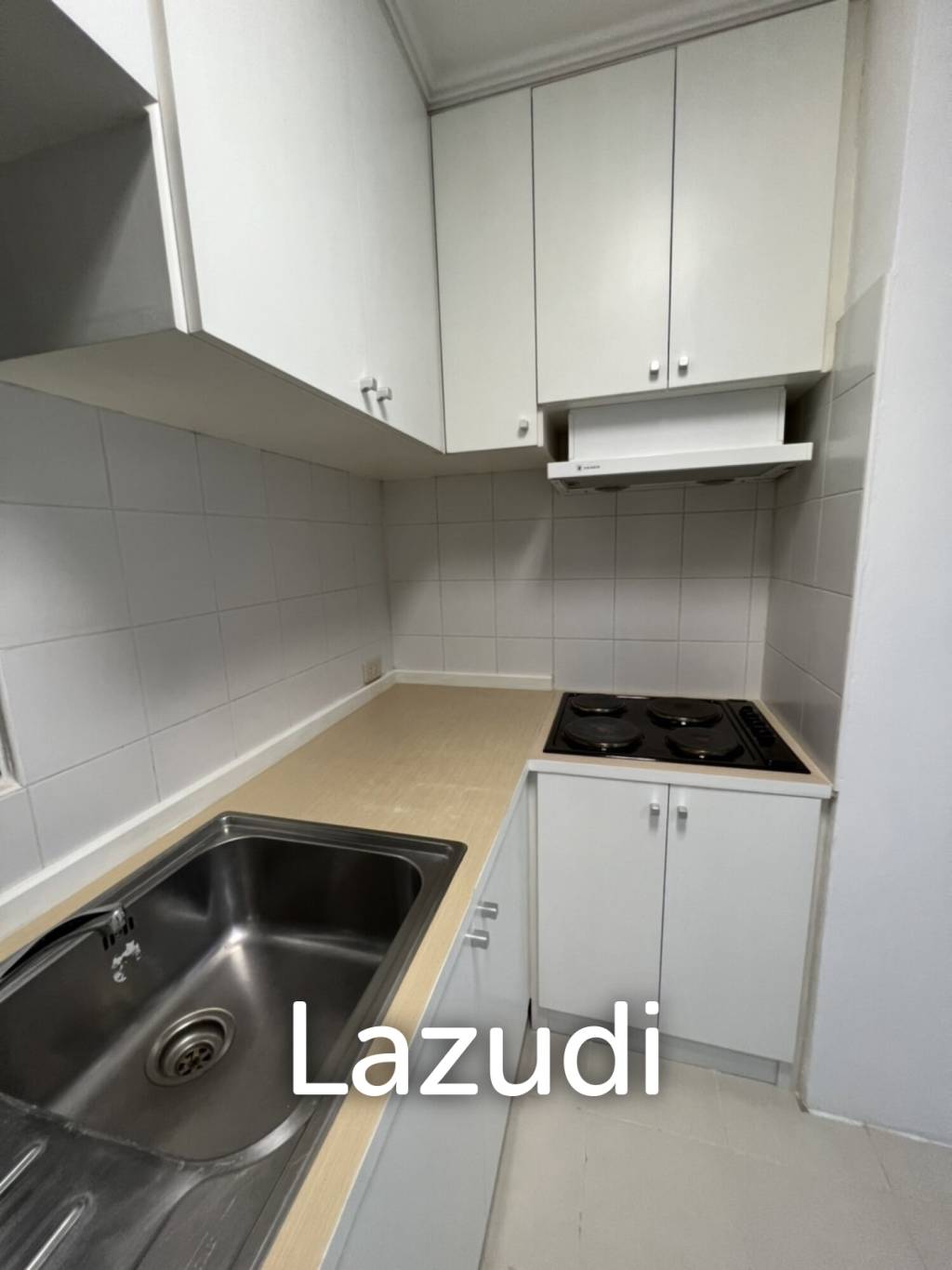 2 Bedroom 1 Bathroom Condo 85 Sqm. at Acadamia Grand Tower