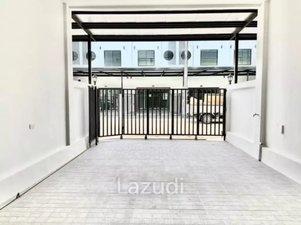2 Beds 3 Baths 110 SQ.M. Rattanakorn Village 17