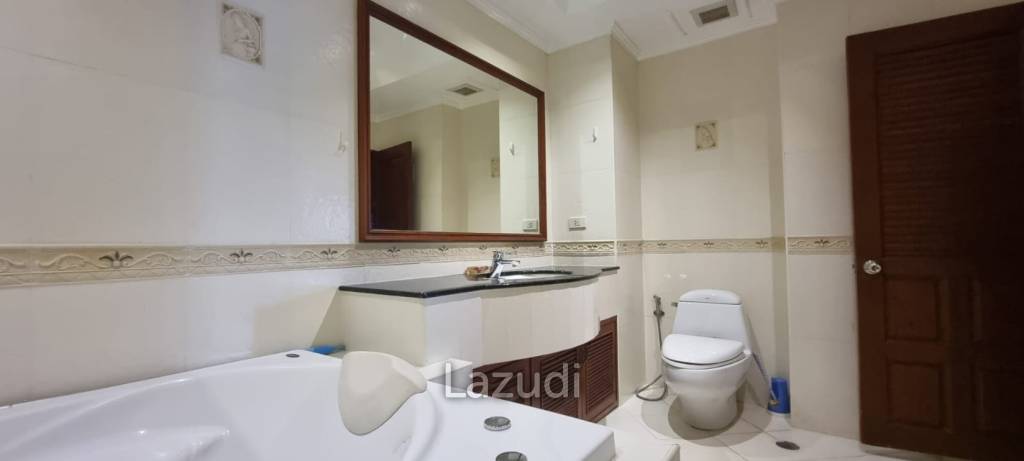 2 Beds 1 Bath 137 SQ.M. View Talay 3 Condominium