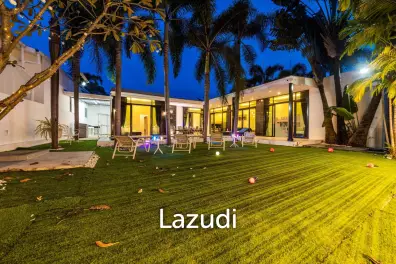 Black Lotus, modern 3 bed, 3 bath. Close to Town