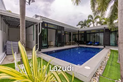 Black Lotus, modern 3 bed, 3 bath. Close to Town