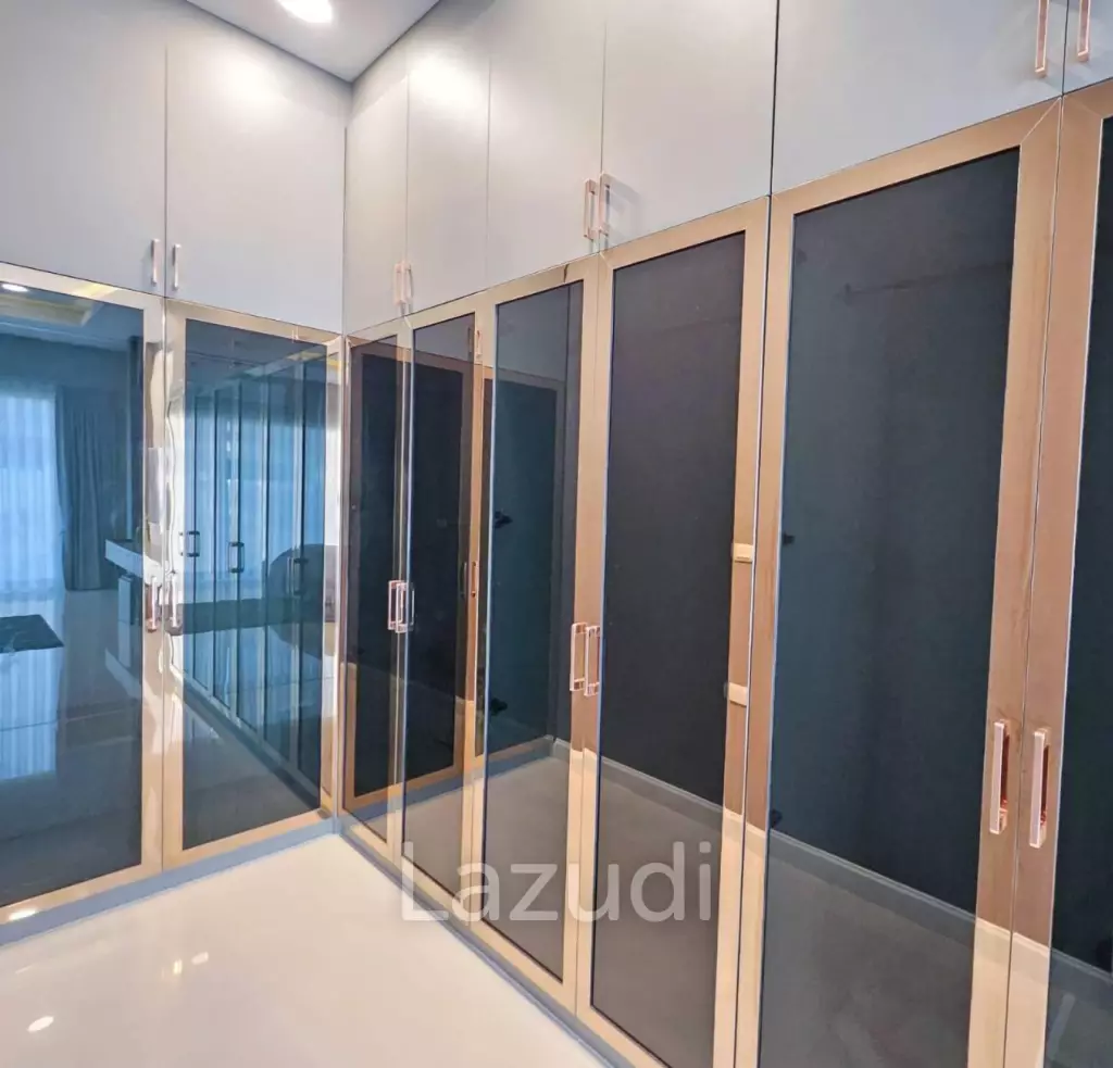 3 Bedrooms 4 Bathrooms 270 SQ.M. Garden Ville 6