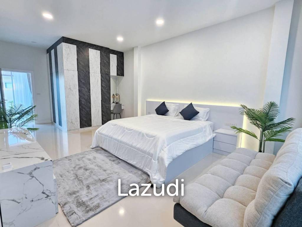 3 Bedrooms 4 Bathrooms 270 SQ.M. Garden Ville 6