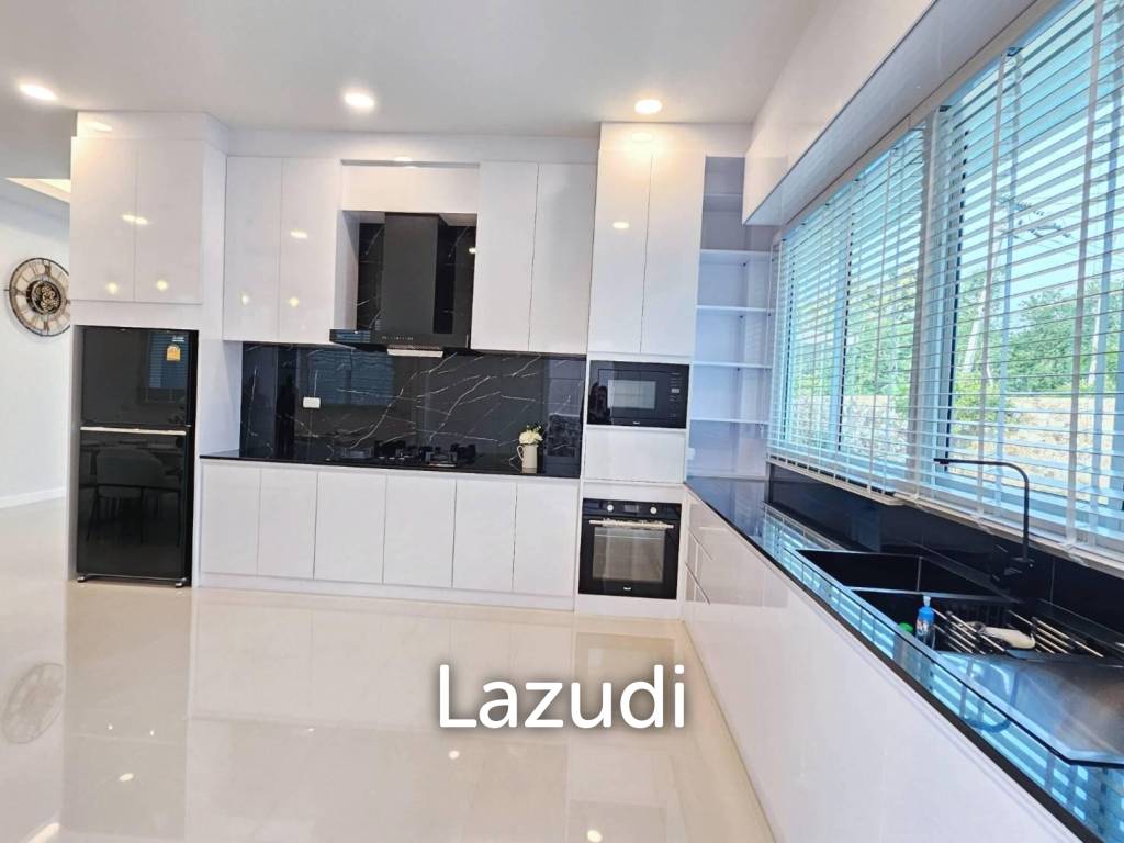 3 Bedrooms 4 Bathrooms 270 SQ.M. Garden Ville 6