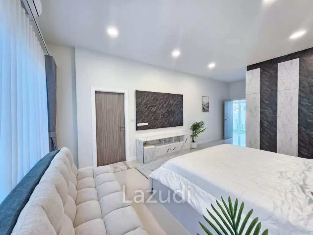 3 Bedrooms 4 Bathrooms 270 SQ.M. Garden Ville 6