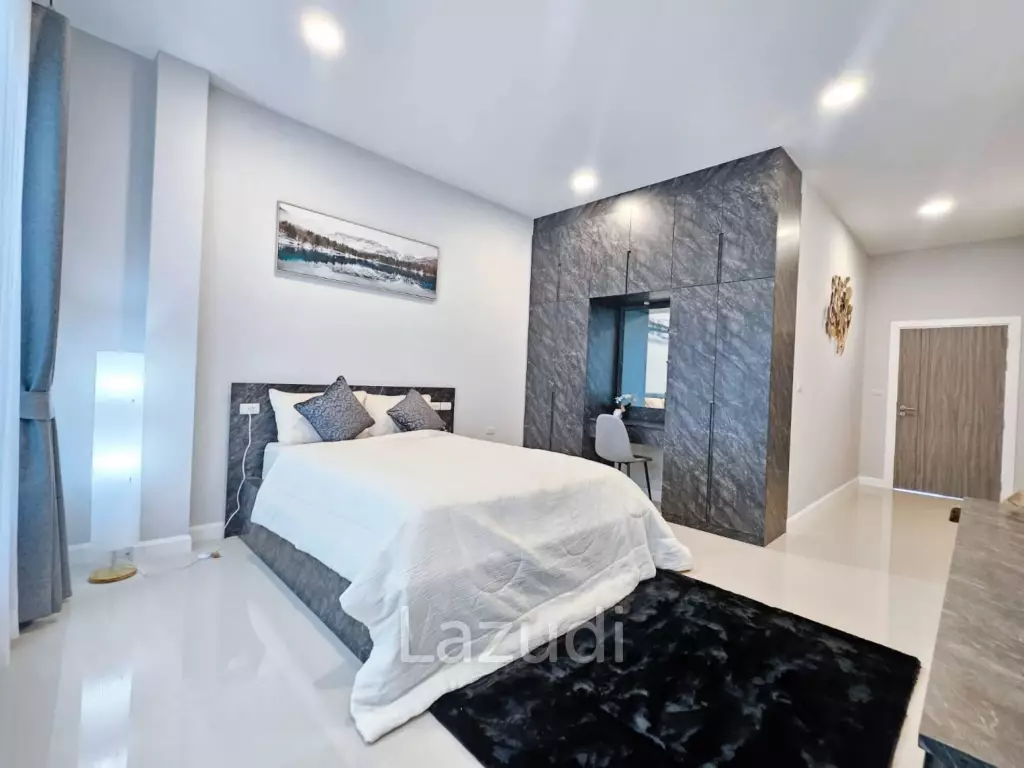 3 Bedrooms 4 Bathrooms 270 SQ.M. Garden Ville 6