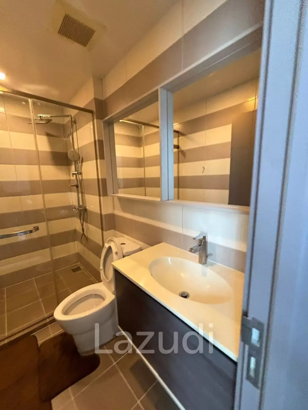 62 sqm 2 Bed 2 Bath condo at Ceil by Sansiri
