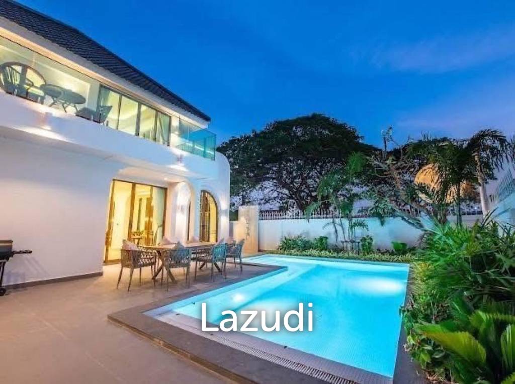 4 Beds 5 Baths 330 SQ.M. Pool Villa in Jomtien