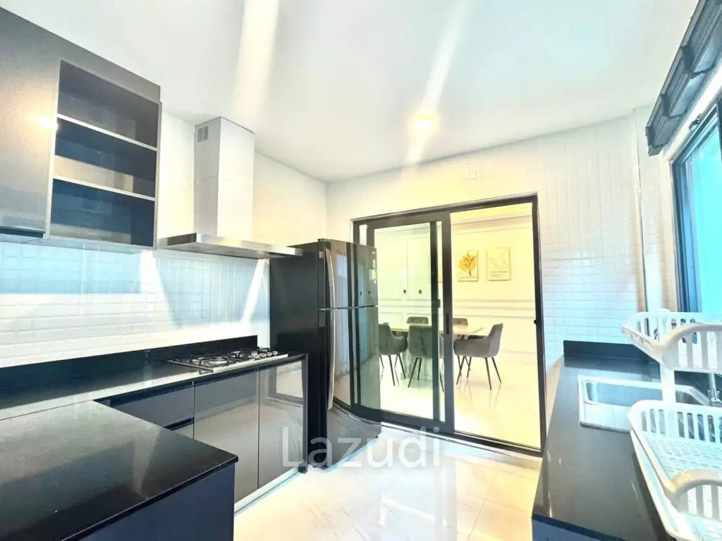 4 Bed 3 Bathroom 285 SQ.M The City Bangna