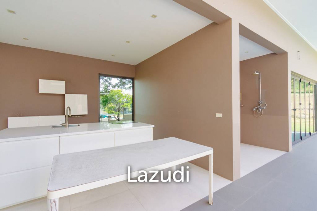 1,250 ตร.ม 6 เตียง 6 อาบน้ำ วิลล่า For ขาย