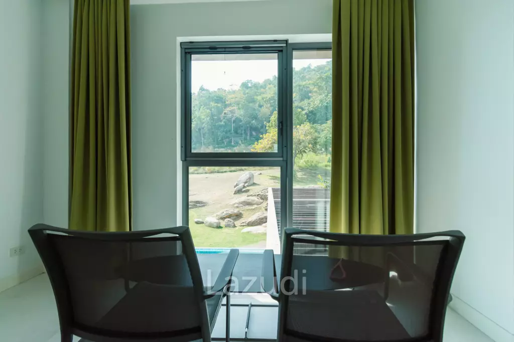 BLACK MOUNTAIN :  Luxurious 4 Storey 6 Bed Pool Villa on the Golf Course