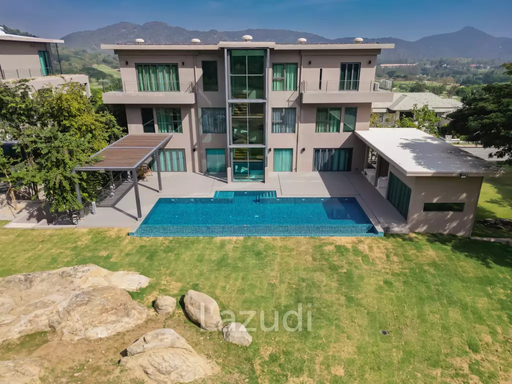 BLACK MOUNTAIN :  Luxurious 4 Storey 6 Bed Pool Villa on the Golf Course