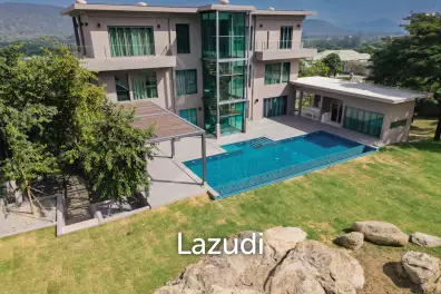 BLACK MOUNTAIN :  Luxurious 4 Storey 6 Bed Pool Villa on the Golf Course
