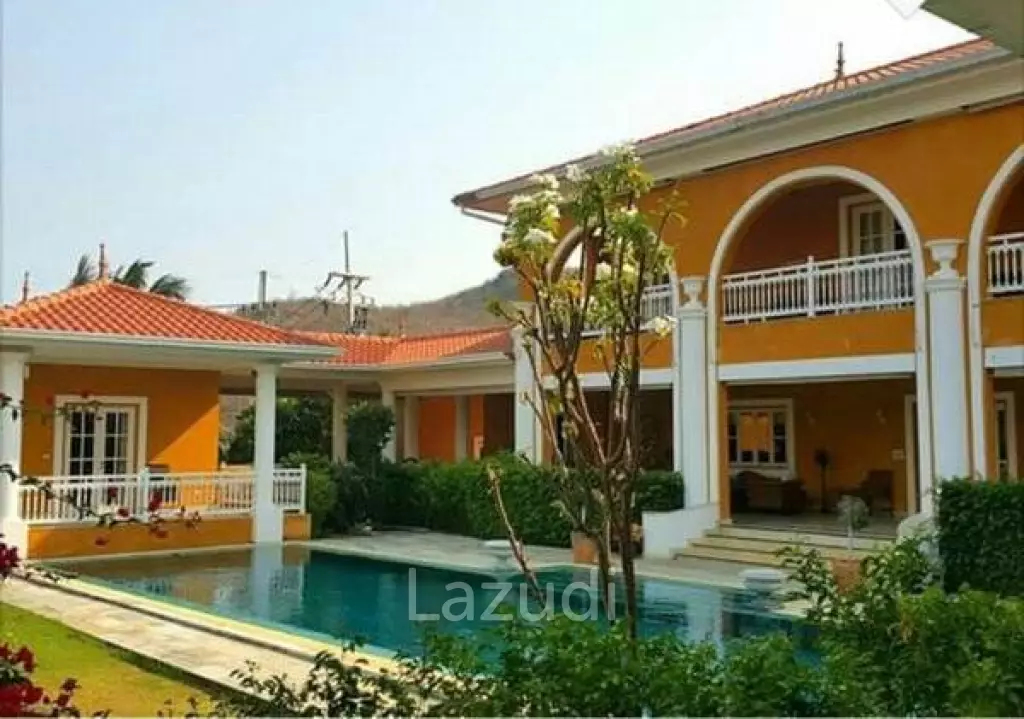 HUNSA RESIDENCES : Grand Luxury Estate with 5 Bedrooms + 2 Bedroom Maid house.
