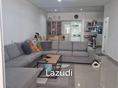 ทาวน์เฮาส์ 3 ห้องนอน ที่บางรัก เกาะสมุย