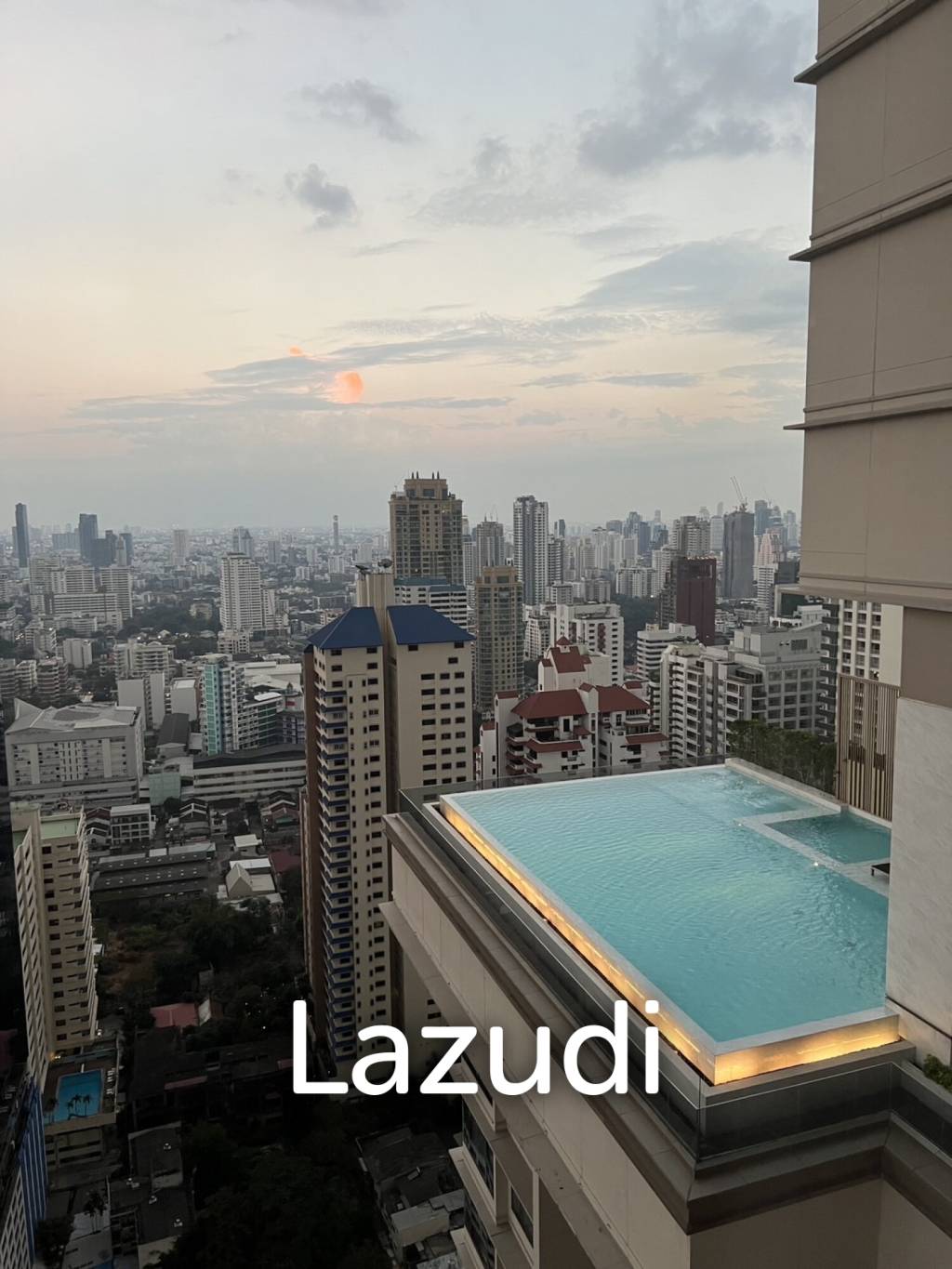2 Bedroom 2 Bathroom 75 Sq.m The Esse Asoke