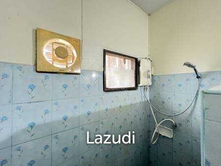 3 Bedrooms  Single-Storey House Near To The City
