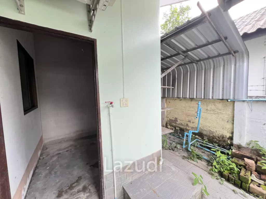 บ้านชั้นเดียว 3 ห้องนอนพร้อมห้องอเนกประสงค์ใกล้ตัวเมือง