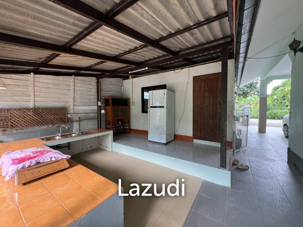 บ้านชั้นเดียว 3 ห้องนอนพร้อมห้องอเนกประสงค์ใกล้ตัวเมือง