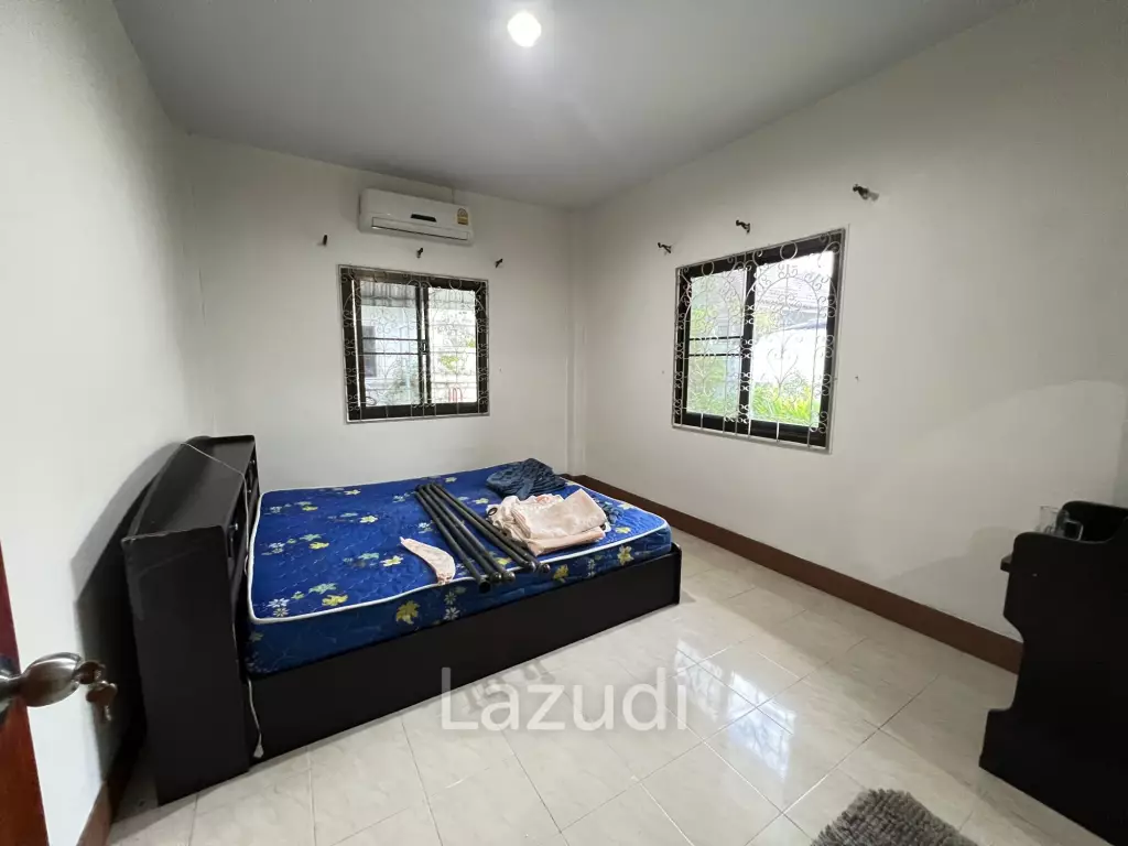 บ้านชั้นเดียว 3 ห้องนอนพร้อมห้องอเนกประสงค์ใกล้ตัวเมือง