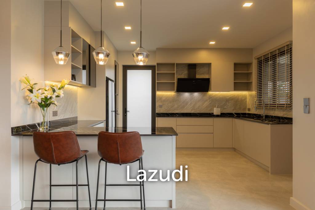 3 Bedrooms 4 Bathrooms 318.65 SQ.M. Zensiri Lakeside Mabprachan