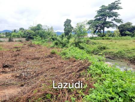 1 Rai 2 Ngan Land for Sale in Residential Area, Huai Sak