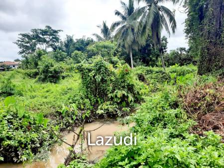 1 Rai 2 Ngan Land for Sale in Residential Area, Huai Sak