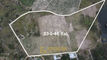 Красивая недвижимость 33-1-46 Rai в районе Soi Hua Hin 112 с видом на горы