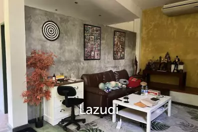 96 m² House to Renovate – Peaceful Setting, Great Potential
