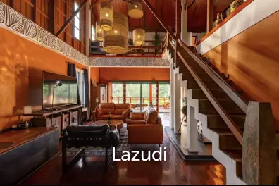 Renovated 700 m² Residence on 1,600 m² of Land – Elegance, Tranquility, Swimming Pool