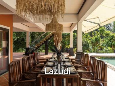 Renovated 700 m² Residence on 1,600 m² of Land – Elegance, Tranquility, Swimming Pool