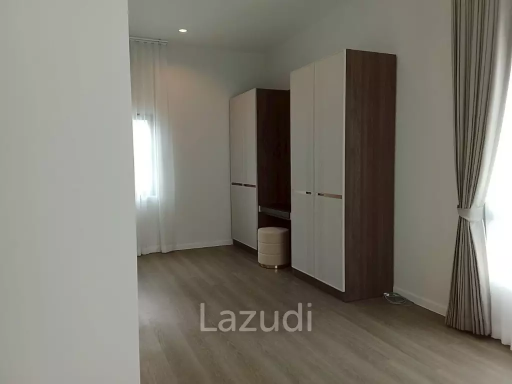 4 Bedroom 5 Bathroom 310 Sq.m Setthasiri Bangna KM.10
