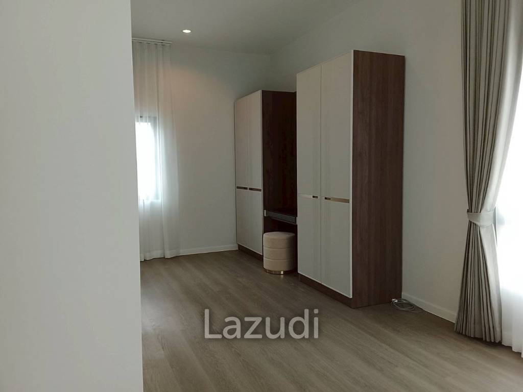 4 Bedroom 5 Bathroom 310 Sq.m Setthasiri Bangna KM.10