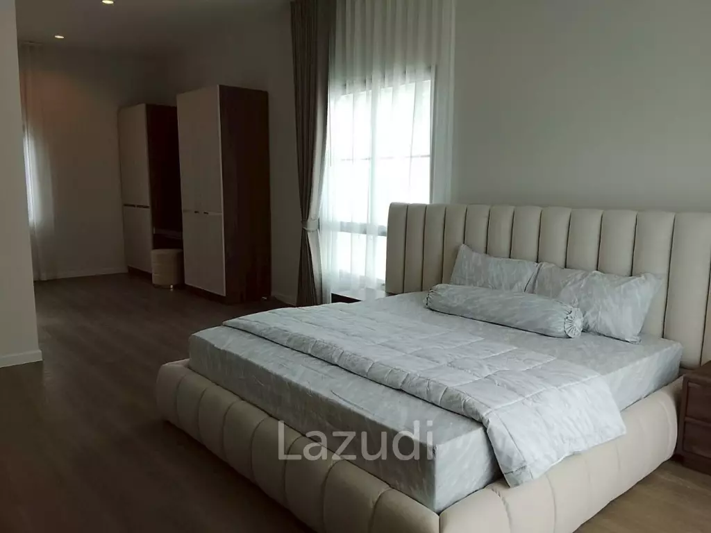 4 Bedroom 5 Bathroom 310 Sq.m Setthasiri Bangna KM.10